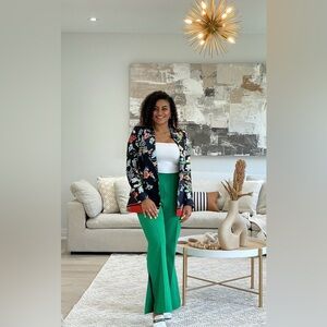 Meet your Posher, Marena